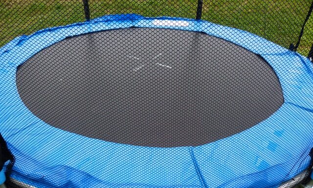 jaką trampolinę ogrodową wybrać?